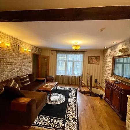 Armas Korter Kesklinnas Saun Ja Tasuta Parkimine Apartment